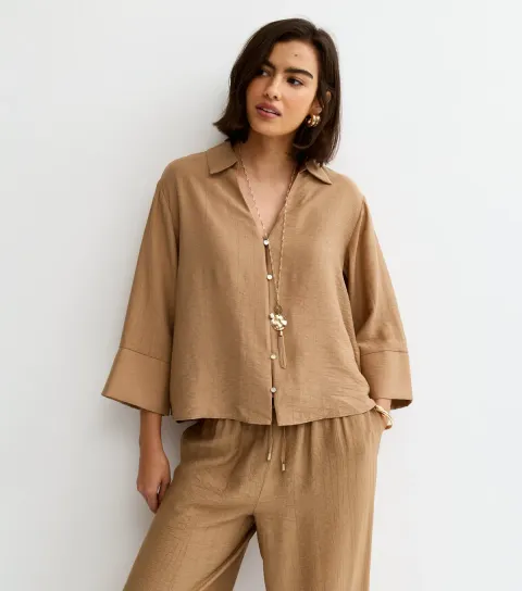 Women's Camel Crinkled Cropped Sleeve Shirt