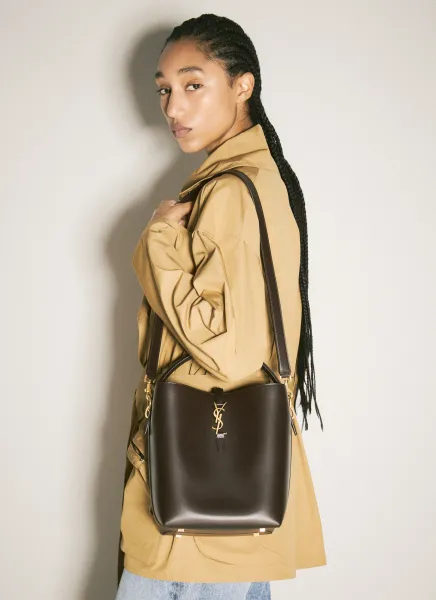 Le 37 Leather Shoulder Bag