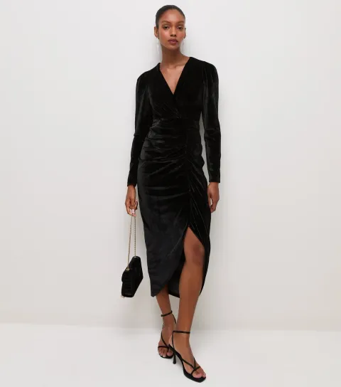 Women's Black Long Sleeve Velvet Wrap Figure Skimming Midi Dress