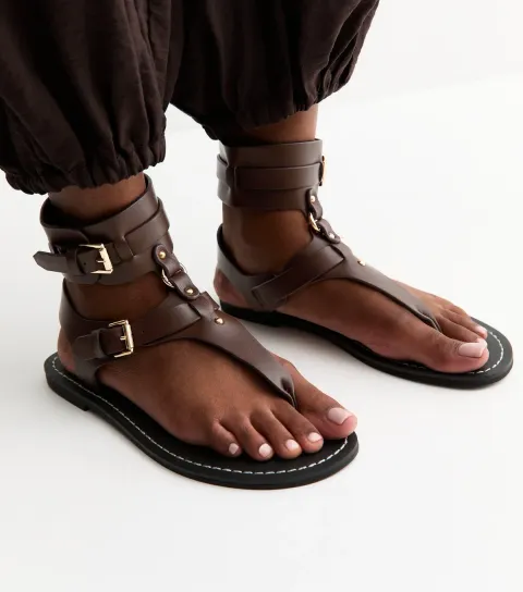 New Look Women's Brown Faux Leather Detachable Cuff Flat Sandals Vegan
