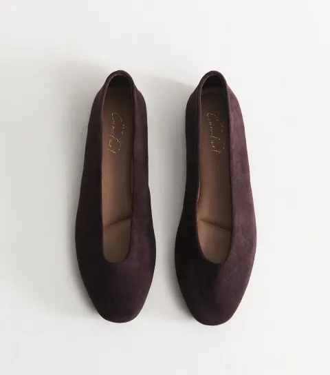 New Look Women's Dark Burgundy Faux Suede Almond Toe Ballerina Flats Vegan