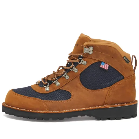 Cascade Crest Hiking Boot