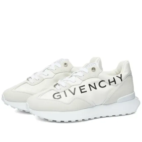 Giv Runner Light Sneaker