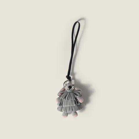 Wool and leather key ring trick