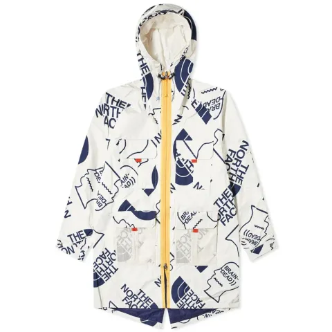 x The North Face Oversized Mountain Light Parka