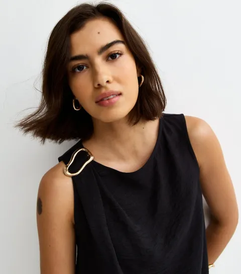 Women's Black Hardware Detail Sleeveless Tank Top