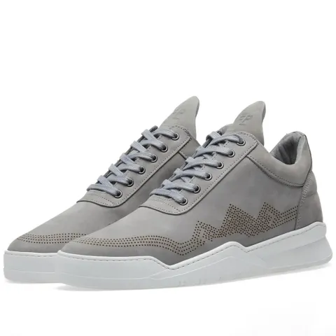 Low Top Sneaker