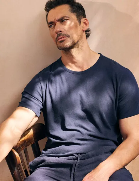 David Gandy Wellwear Ultimate Cotton Linen Blend Tee Navy