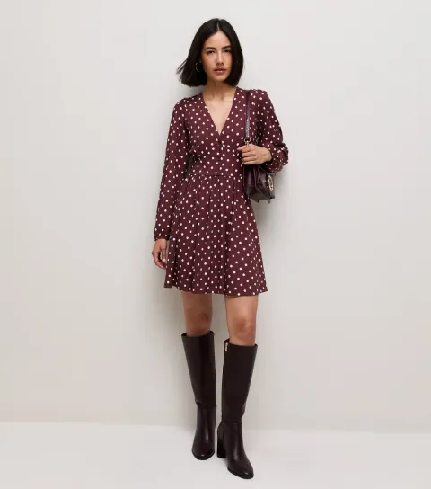 New Look Women's Red Crinkle Texture Spot Print V Neck Faux Button Mini Dress