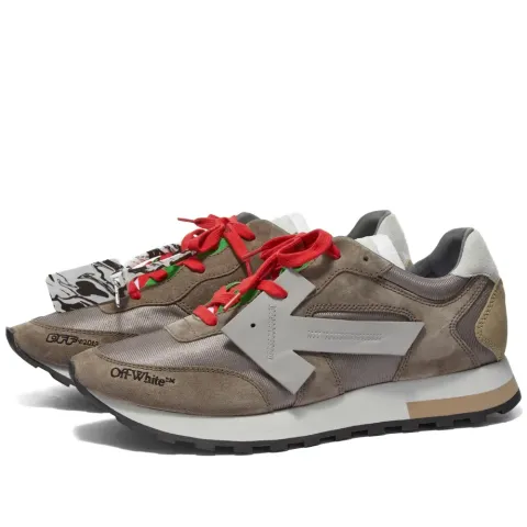 Runner Mixed Leather Sneaker