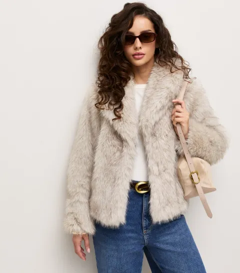 New Look Women's Petite Oatmeal Faux Fur Shawl Collar Jacket