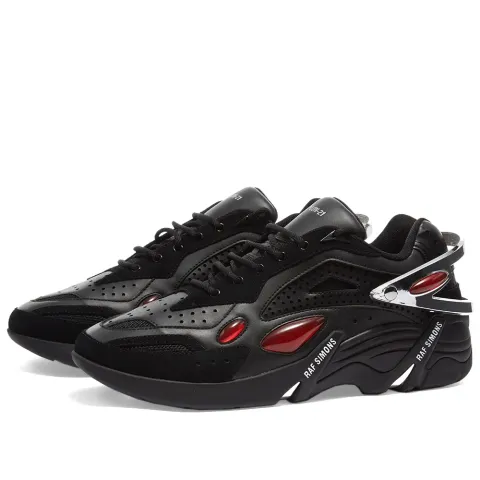 Cylon 21 Sneaker