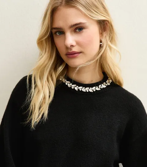 Women's Black Embellished Necklace Jumper