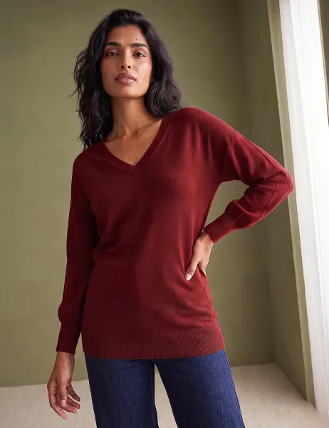 Roman V-Neck Jumper Red