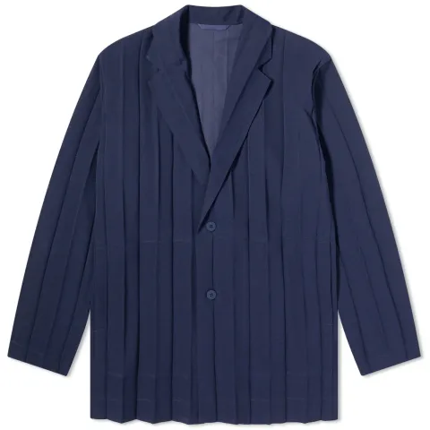Pleated Edge Blazer