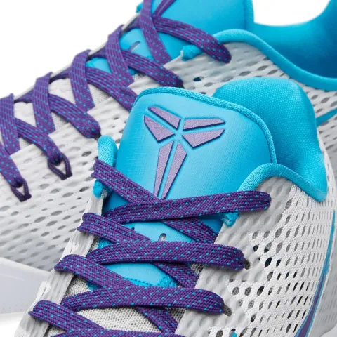 Kobe XI