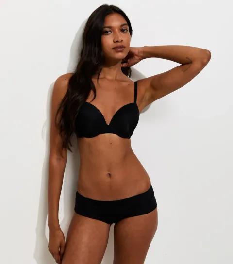 Women's Black Smooth Adjustable Strap T-Shirt Bra