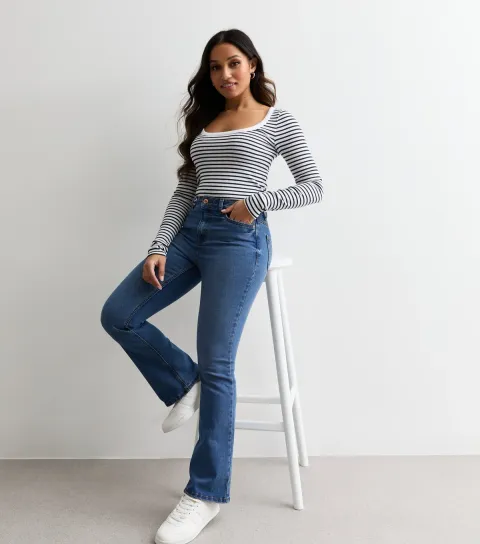 Women's Petite Blue Waist Enhance Quinn Bootcut Jeans