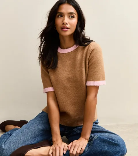 Women's Petite Camel Midweight Knit Contrast Tipping Top