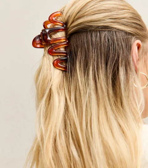 Brown Tortoiseshell Wiggly Bulldog Hair Clip