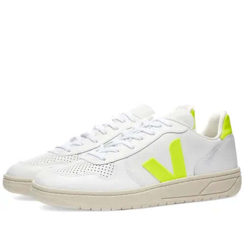 V-10 Leather Basketball Sneaker