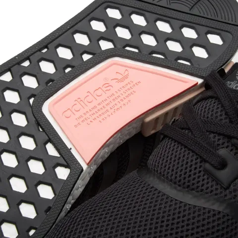 Women's NMD_R1 W
