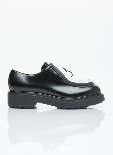 Brushed Leather Lace-Up Shoes