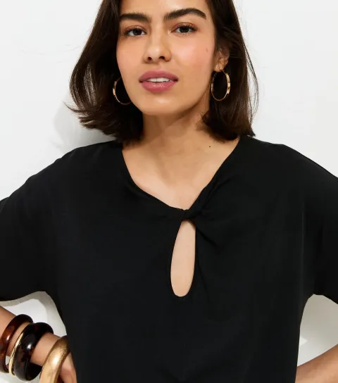 Women's Black Twisted Keyhole T-Shirt
