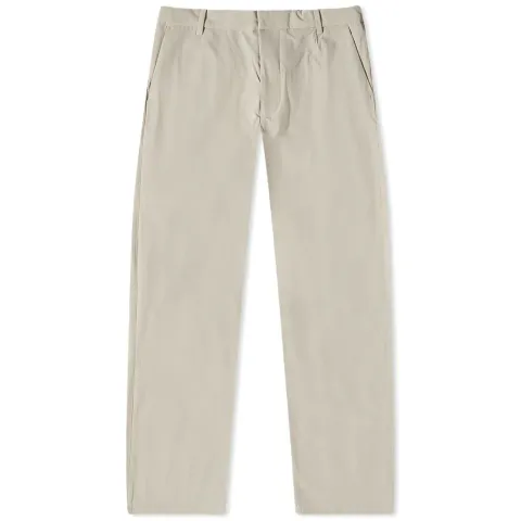 Aaren Travel Light Trouser