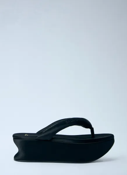 Gaeta Thong Sandals