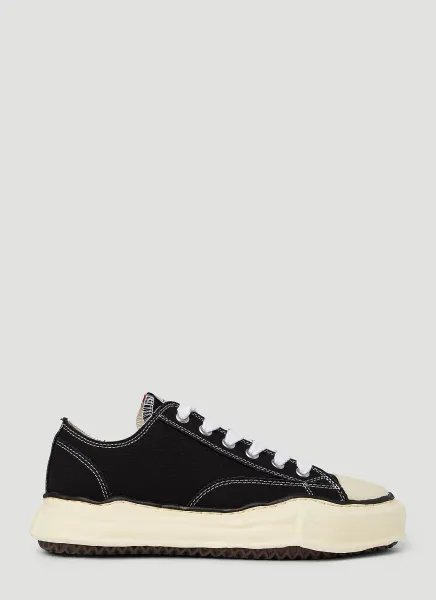 Peterson Sneakers