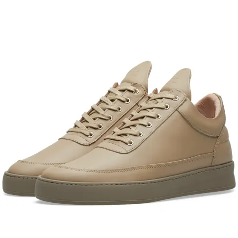Low Top Sneaker