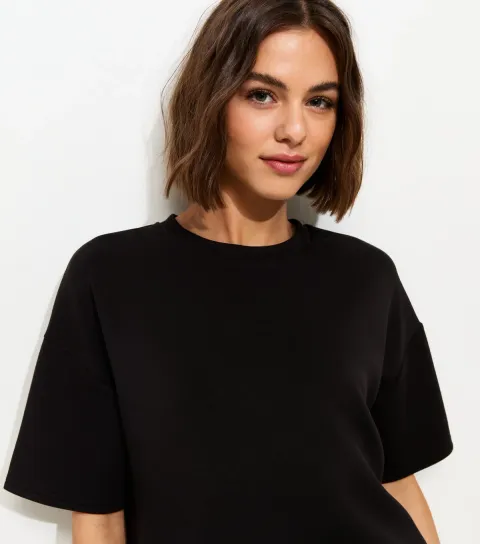 Women's Premium Black Sweatshirt T-Shirt