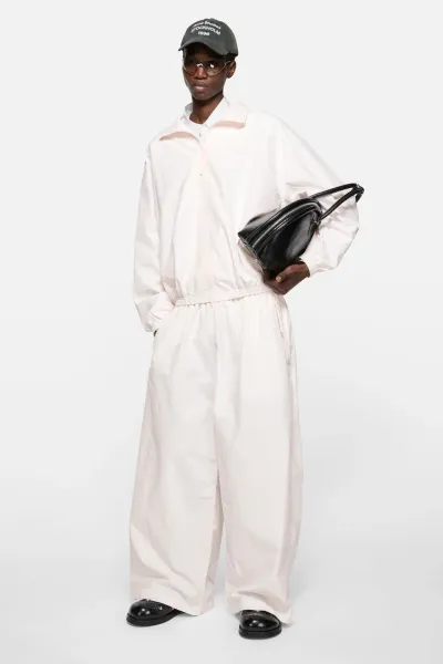 Relaxed fit trousers