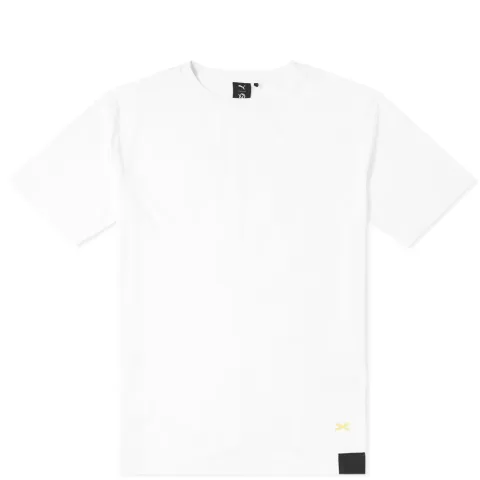 x XO Tee