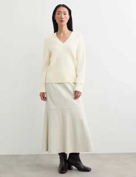 Jaeger Wool Rich V Neck Jumper Ivory