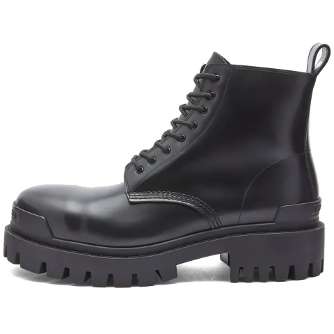 Strike Bootie L20