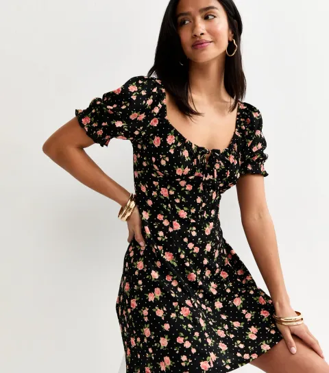 Women's Petite Black Ditsy Print Square Neck Crinkle Mini Dress