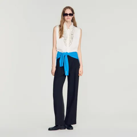 Ruffled collar shirt