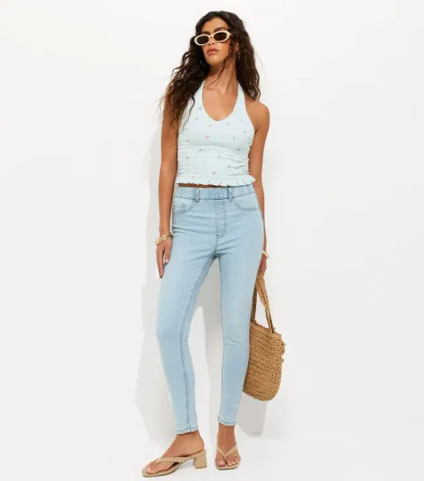 Women's Light Blue Lift & Shape Emilee Jeggings