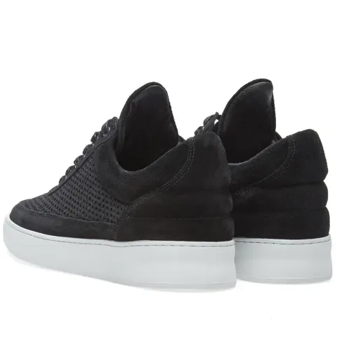 Low Top Sneaker