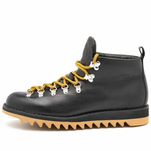 M120 Ripple Sole Shearling Lined Boot