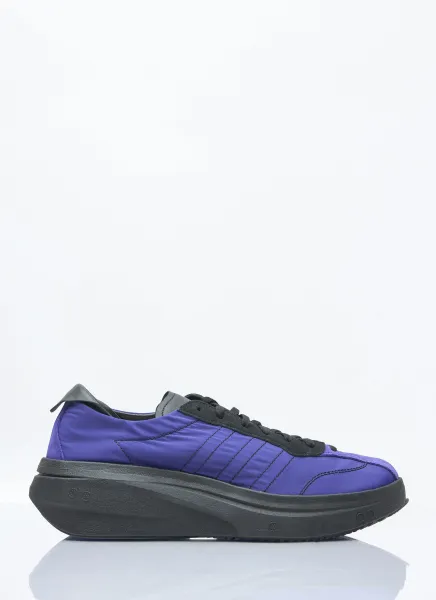 Subaya Sneakers