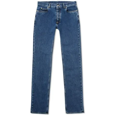 10 Slim Fit Jean