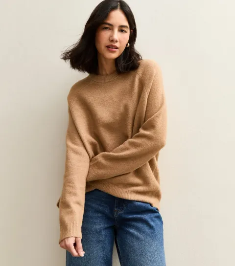 Women's Camel Crew Neck Midweight Knit Jumper