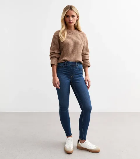Women's Petite Blue Mid Rise Lift & Shape Emilee Jeggings