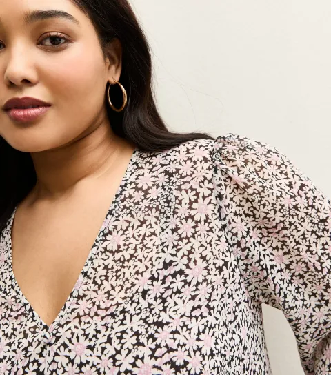 Women's Plus Size Light Pink Daisy V- Neck Sheer Chiffon Tea Blouse Curves