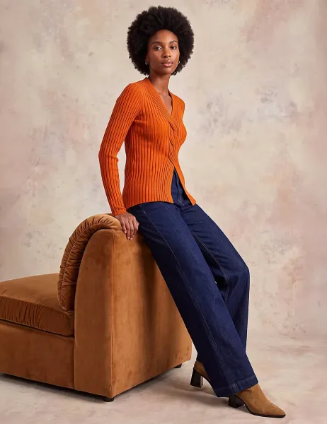 Roman Cable Split Detail Rib V-Neck Jumper