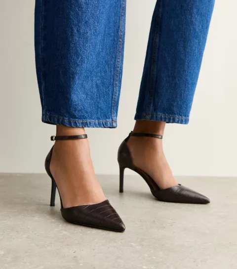 Women's Brown Crocodile Effect Faux Leather Pumps