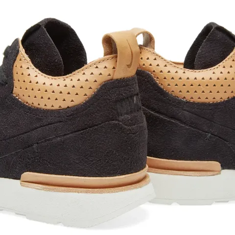 Internationalist Mid Royal